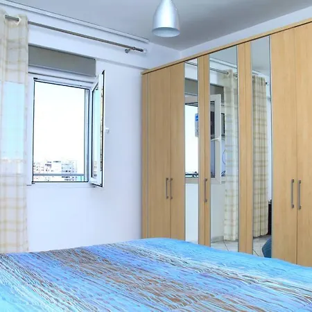 Beachfront 3br/2ba In Vollga Durrës